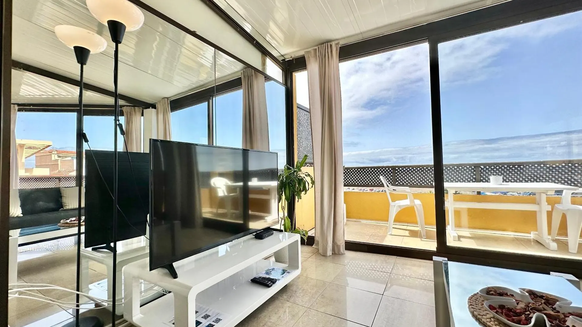 First Line Attic - Adults Only - Daire Puerto de la Cruz  İspanya