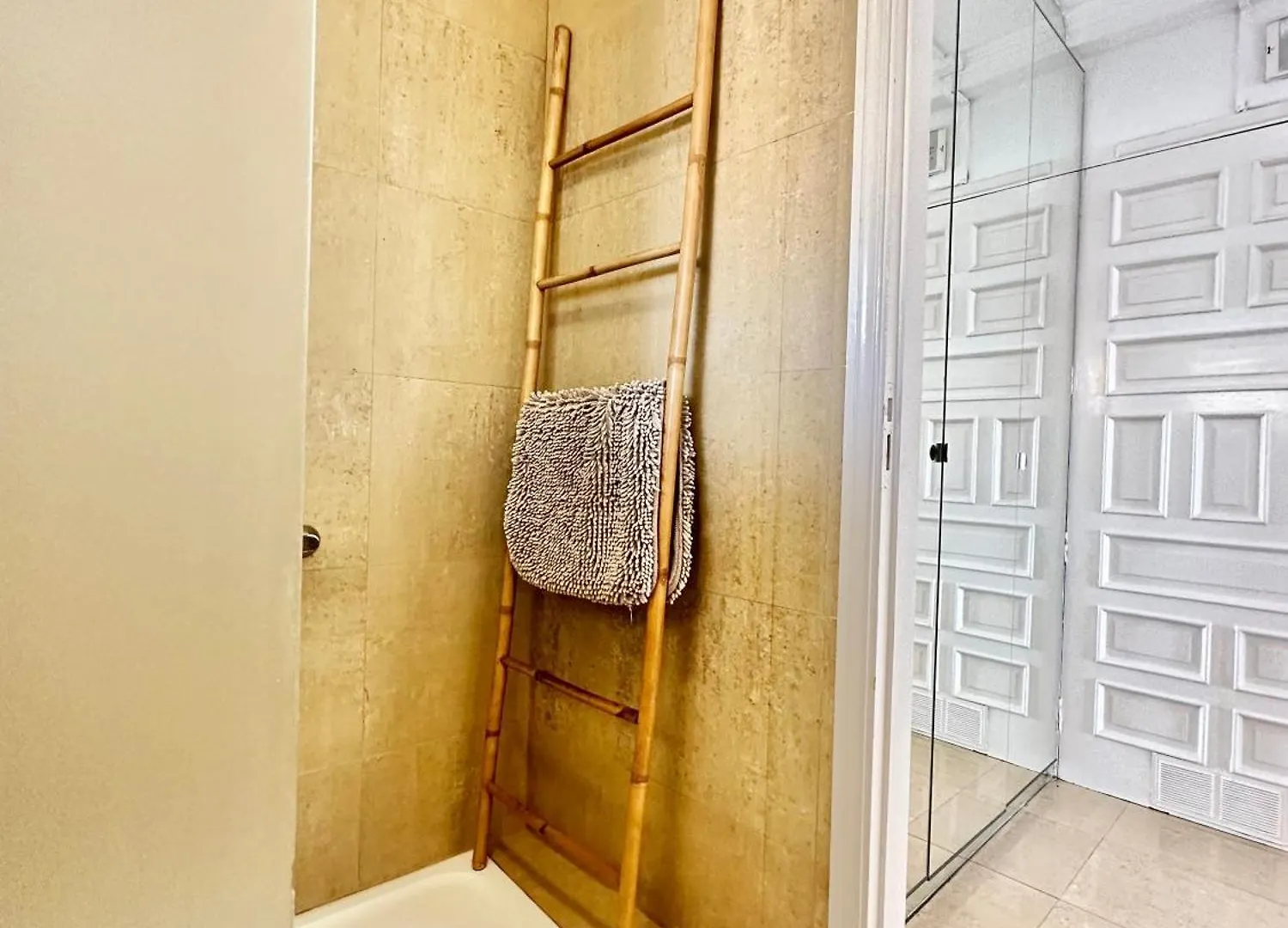 First Line Attic - Adults Only - Daire Puerto de la Cruz