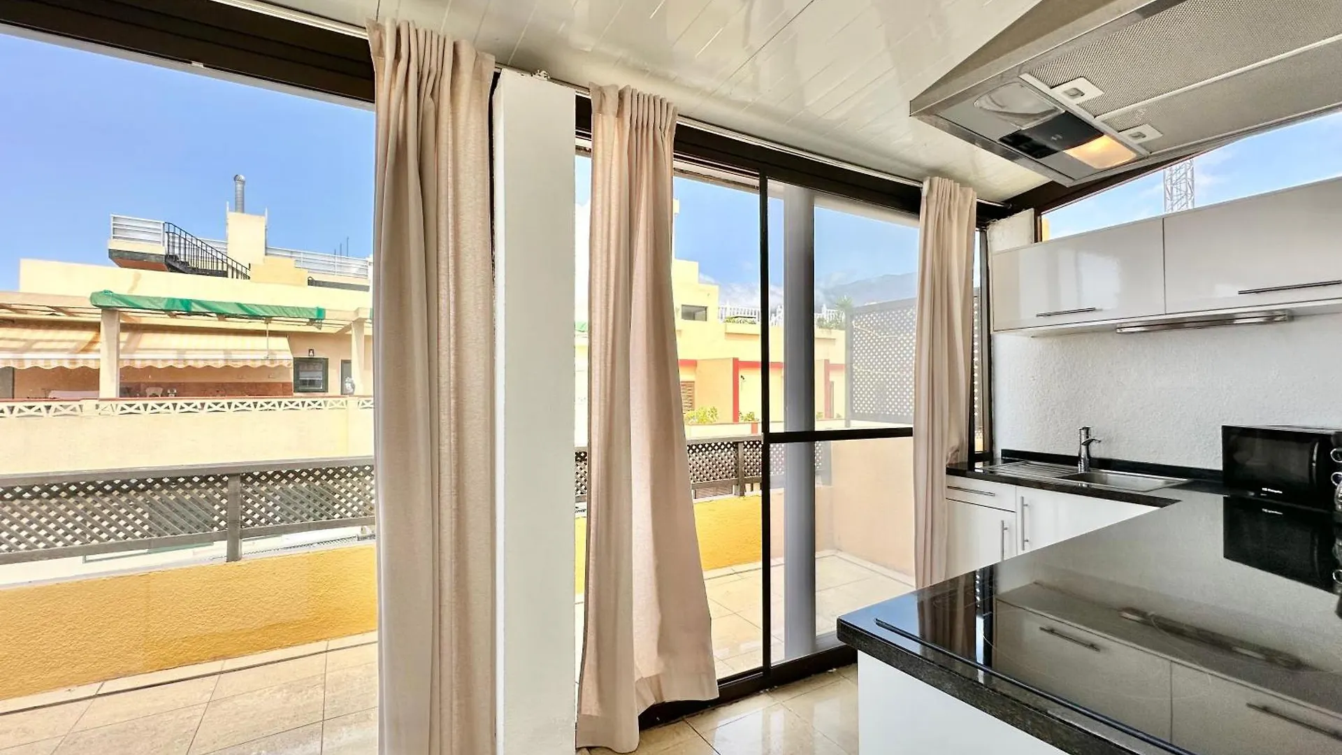 First Line Attic - Adults Only - Daire Puerto de la Cruz  İspanya