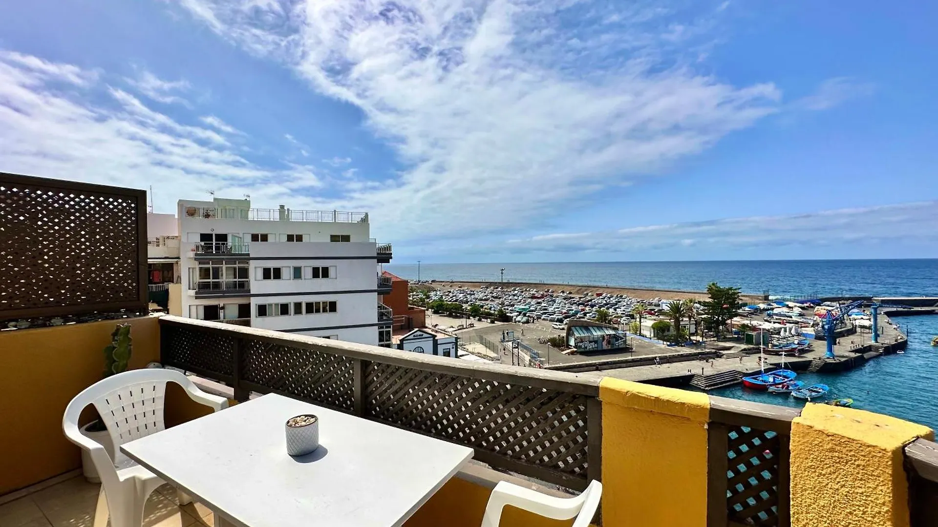 First Line Attic - Adults Only - Daire Puerto de la Cruz