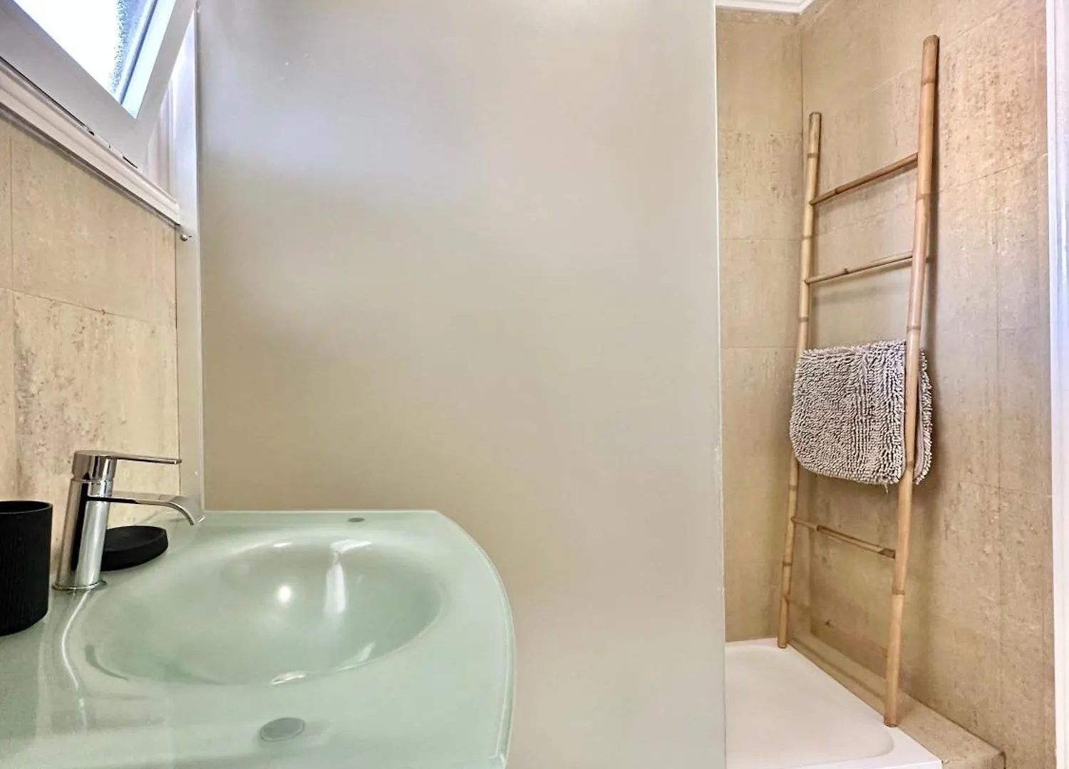 First Line Attic - Adults Only - Daire Puerto de la Cruz